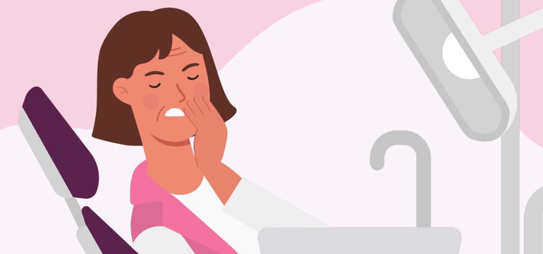 Illustration på en patient som har tandvärk och sitter i tandläkarstol